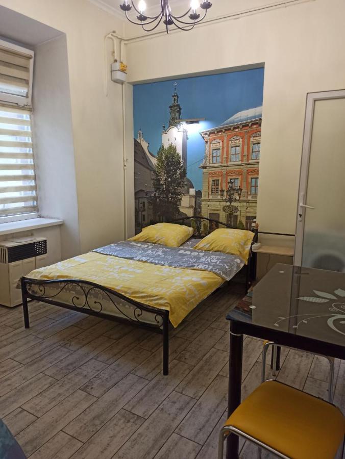 Smart Yellow Apartment-15 Хв Від Жд Вокзалу Lviv Extérieur photo